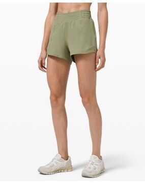 Lululemon Hotty Hot Hugh Rise Lined Short 4”